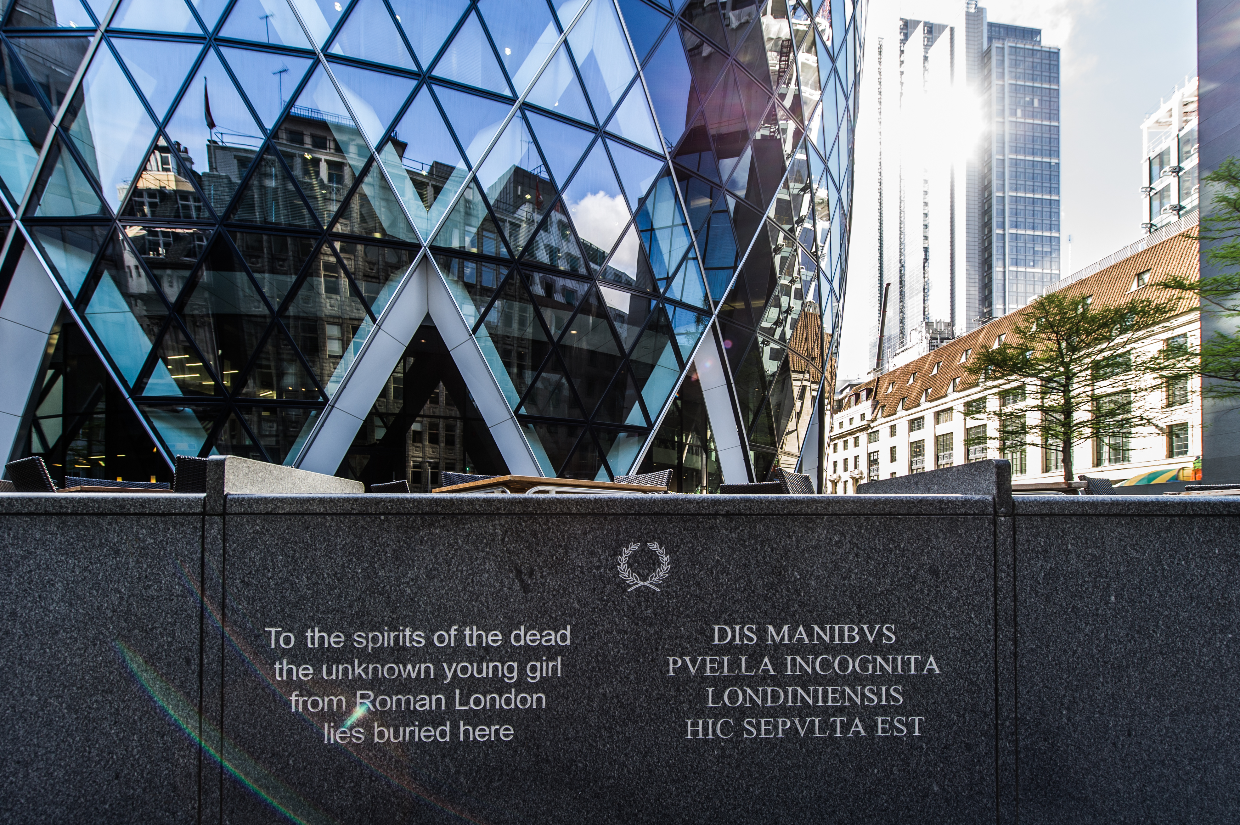 Gherkin exterior 091